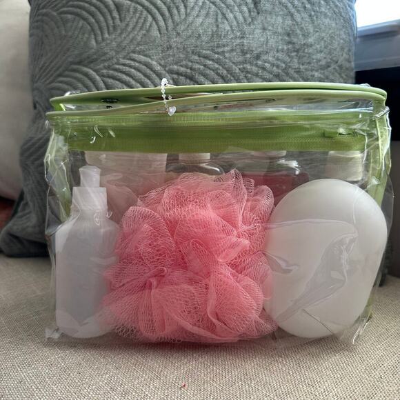 Vintage Bath & Body Works Escapes Cosmetic Bag Set Set Rose Cream Spray Gel - Picture 10 of 16